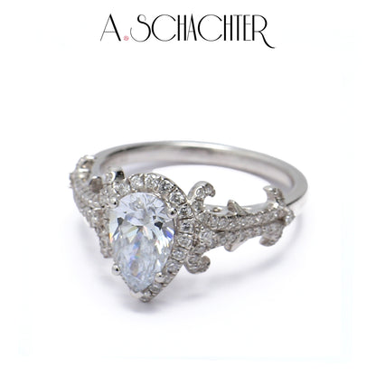 Seraphina Pear Halo Diamond Ring （1.01 ct. Pear cut)