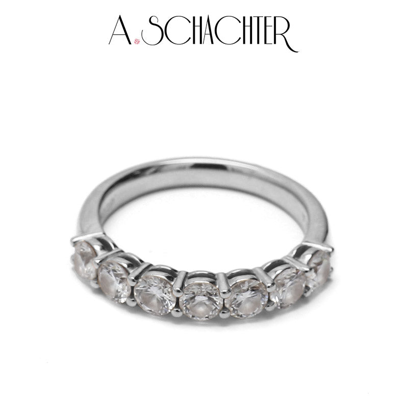 Classic Radiance Diamond Eternity Band（0.15 ct * 7. Round cut)